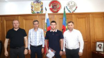 В администрации Гергебильского района состоялась встреча с чемпионом мира по вольной борьбе Магомедом Идрисовым.